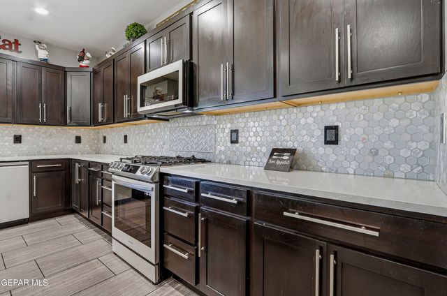 12310 Houghton Springs Drive, Horizon City, TX 79928