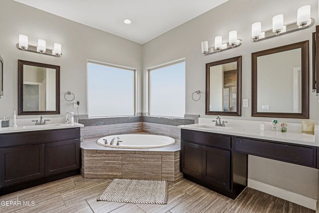 12310 Houghton Springs Drive, Horizon City, TX 79928