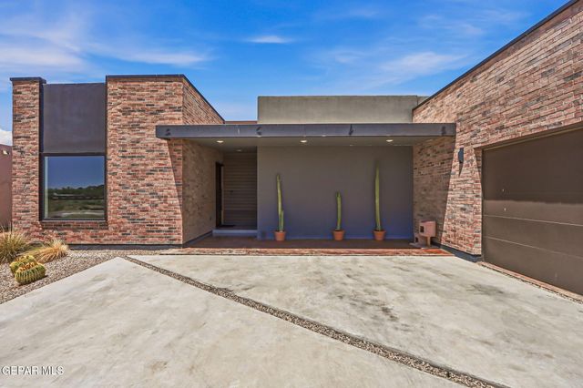 329 Rio El Rancho Court, El Paso, TX 79932