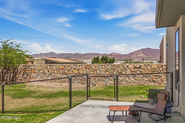 329 Rio El Rancho Court, El Paso, TX 79932