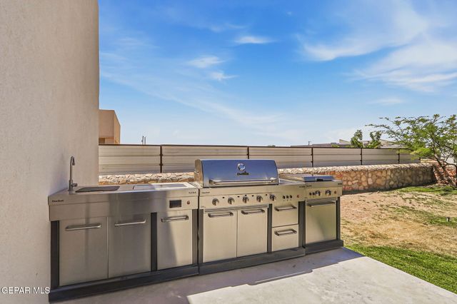 329 Rio El Rancho Court, El Paso, TX 79932