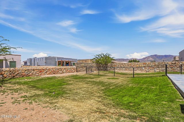329 Rio El Rancho Court, El Paso, TX 79932