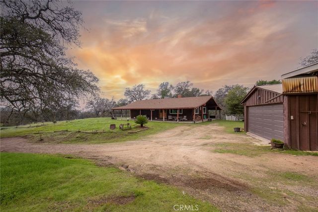 21256 Tollhouse, Clovis, CA 93619