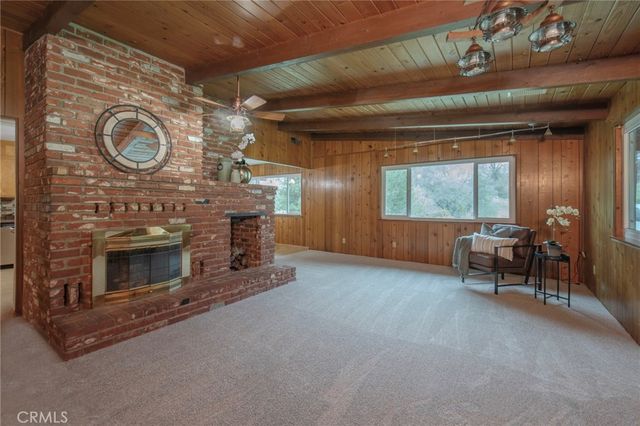 21256 Tollhouse, Clovis, CA 93619