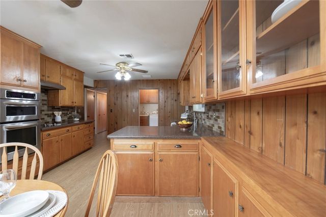 21256 Tollhouse, Clovis, CA 93619