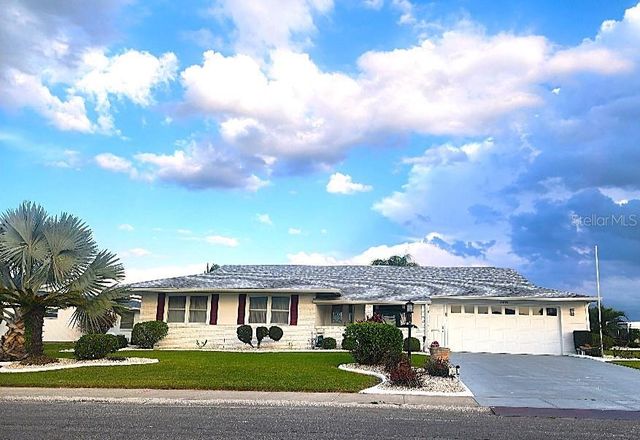 1405 JACOBSON CIRCLE, Sun City Center, FL 33573