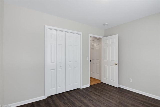 1965 Camden Forest Drive, Winston-salem, NC 27127