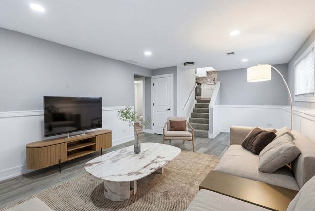 1033 Barrow Court, University Park, IL 60484