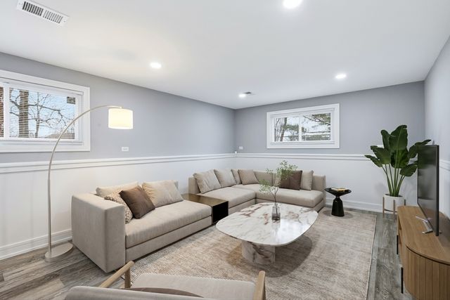 1033 Barrow Court, University Park, IL 60484