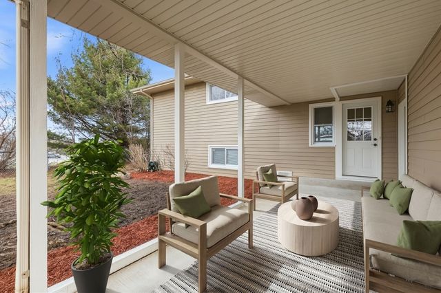 1033 Barrow Court, University Park, IL 60484