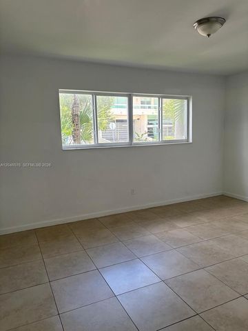 1040 92nd St 2, Bay Harbor Islands, FL 33154