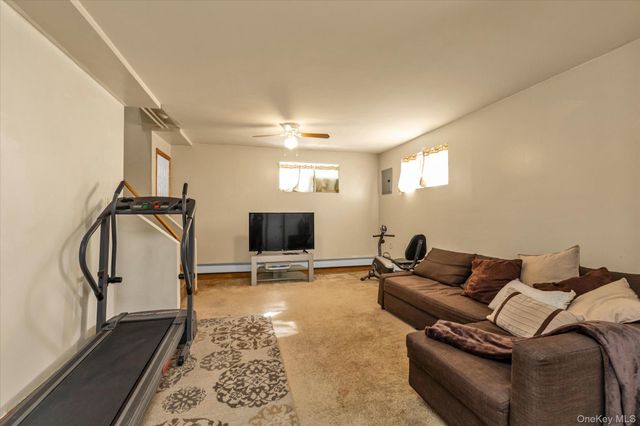 117-30 201st Street, Saint Albans, NY 11412