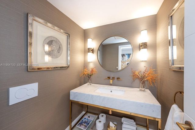 10180 W Bay Harbor Dr 4A, Bay Harbor Islands, FL 33154