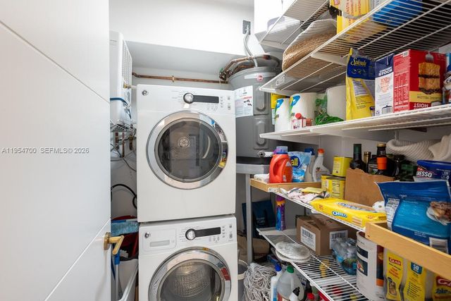 10180 W Bay Harbor Dr 4A, Bay Harbor Islands, FL 33154