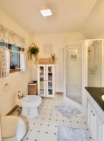 15 Winding Wood Road, Springfield, NH 03284