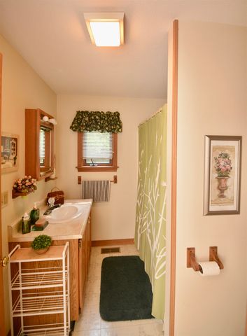15 Winding Wood Road, Springfield, NH 03284