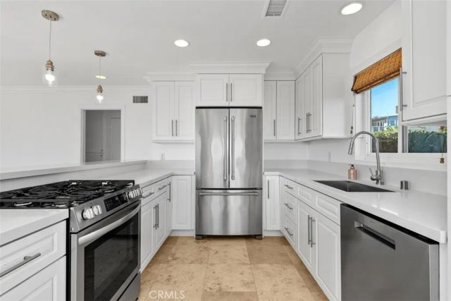 1285 Cortez Avenue, Laguna Beach, CA 92651