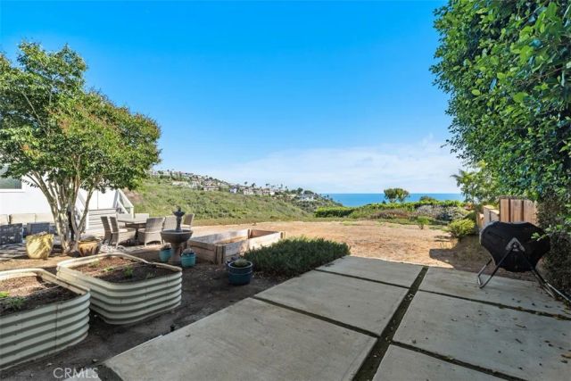 1285 Cortez Avenue, Laguna Beach, CA 92651