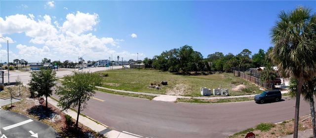 7972 N TAMIAMI TRAIL, Sarasota, FL 34243
