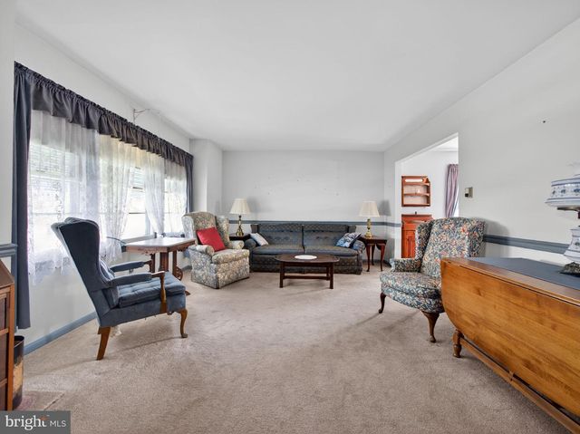 348 S 9TH ST, Quakertown, PA 18951
