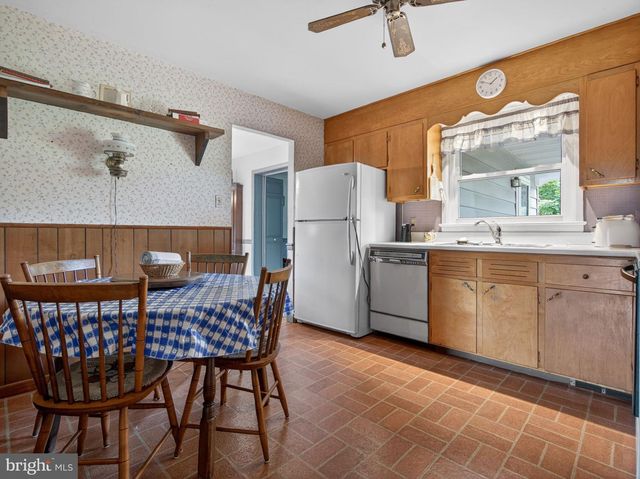 348 S 9TH ST, Quakertown, PA 18951