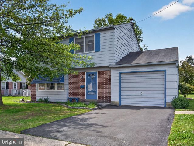 348 S 9TH ST, Quakertown, PA 18951
