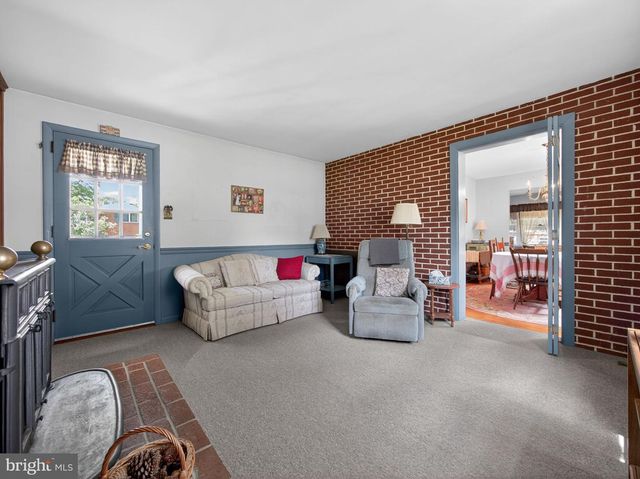 348 S 9TH ST, Quakertown, PA 18951