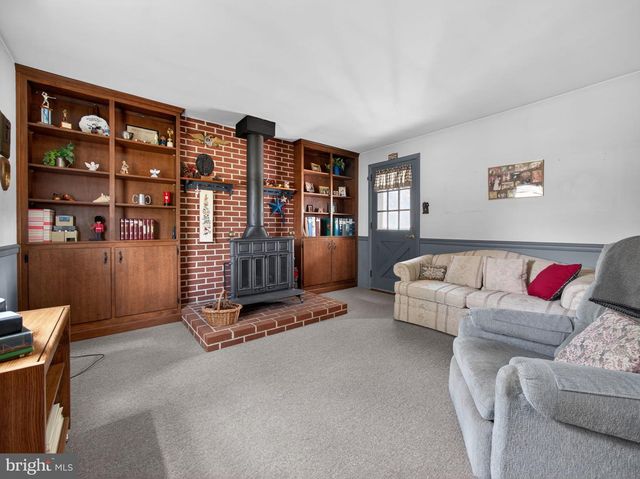 348 S 9TH ST, Quakertown, PA 18951