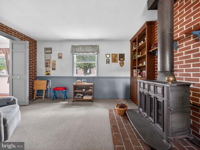 348 S 9TH ST, Quakertown, PA 18951
