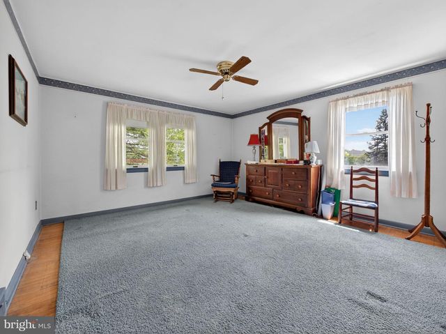 348 S 9TH ST, Quakertown, PA 18951