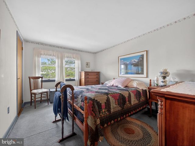 348 S 9TH ST, Quakertown, PA 18951