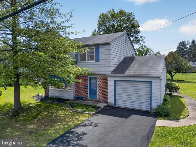 348 S 9TH ST, Quakertown, PA 18951