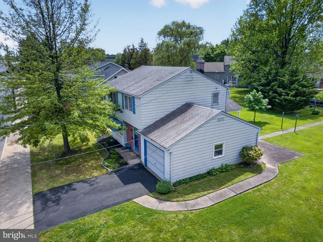 348 S 9TH ST, Quakertown, PA 18951