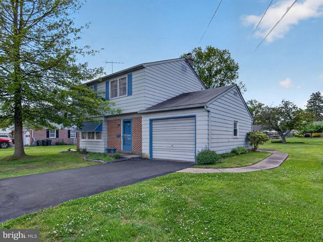 348 S 9TH ST, Quakertown, PA 18951