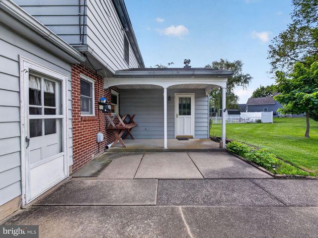 348 S 9TH ST, Quakertown, PA 18951