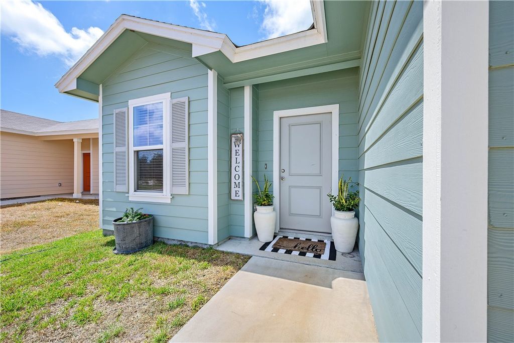 1925 Lighthouse Lakes, Aransas Pass, TX 78336 — photo 2