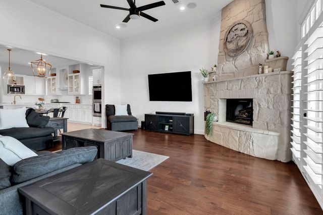 8901 Cypress Creek Road, Lantana, TX 76226