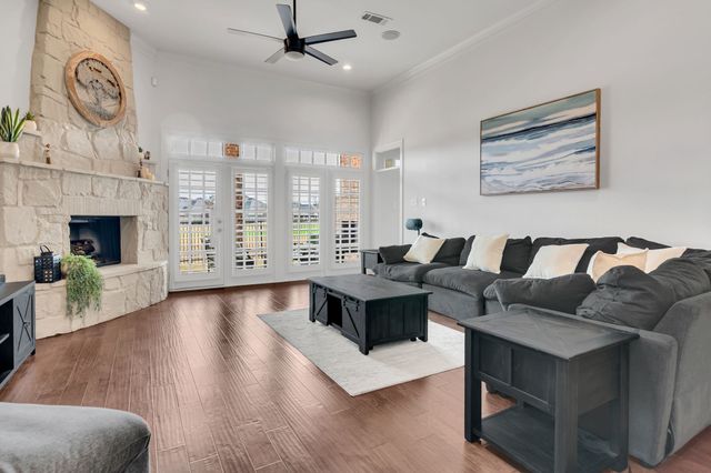 8901 Cypress Creek Road, Lantana, TX 76226