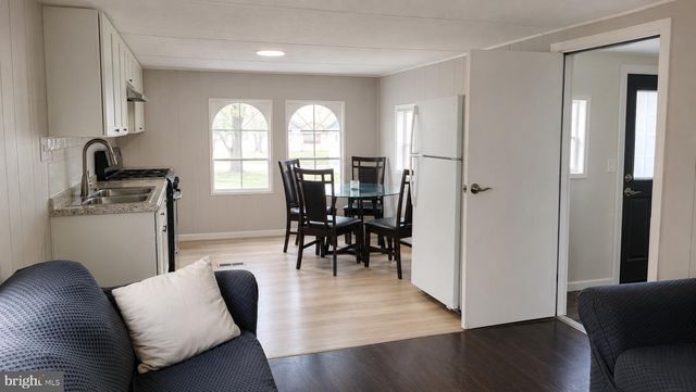 26 PATUXENT MOBILE ESTATES, Lothian, MD 20711
