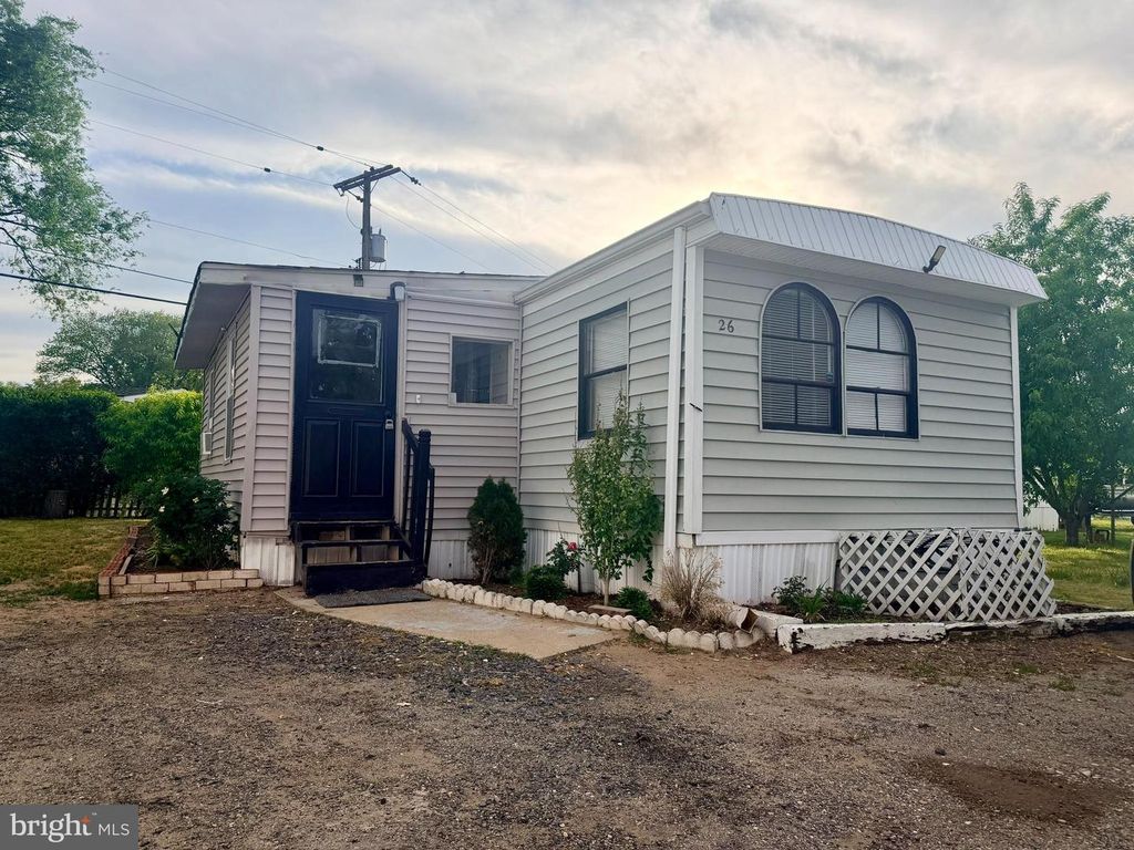 26 PATUXENT MOBILE ESTATES, Lothian, MD 20711