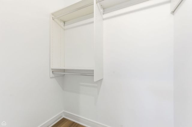 3902 S Lake Park Avenue 1, Chicago, IL 60653