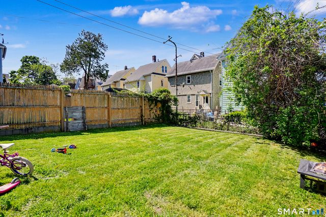 527 Colorado Avenue, Bridgeport, CT 06605