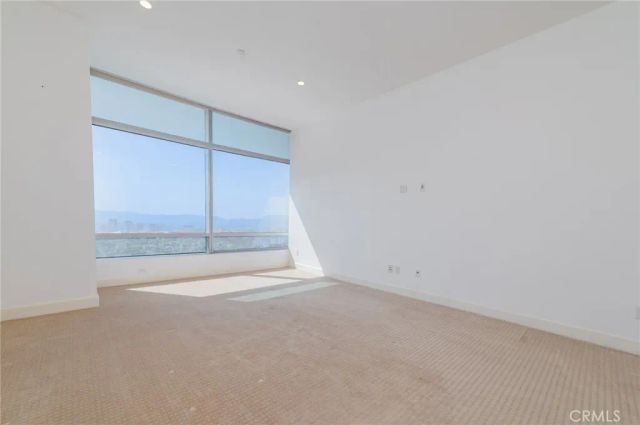 900 W Olympic 43D, Los Angeles, CA 90015
