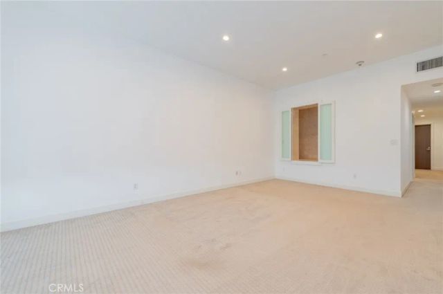 900 W Olympic 43D, Los Angeles, CA 90015