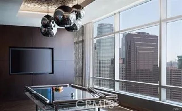 900 W Olympic 43D, Los Angeles, CA 90015