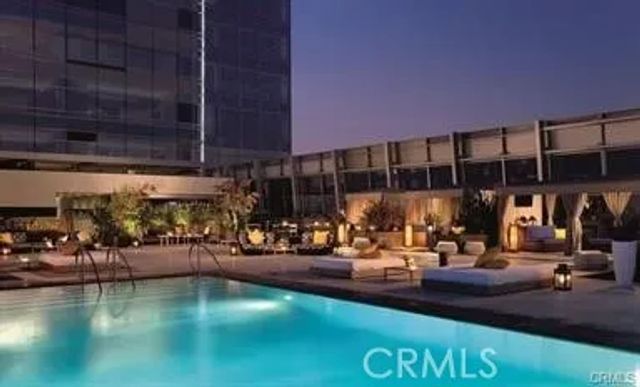 900 W Olympic 43D, Los Angeles, CA 90015