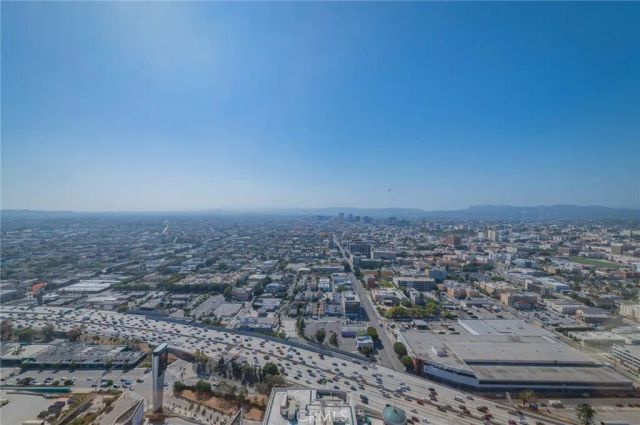 900 W Olympic 43D, Los Angeles, CA 90015