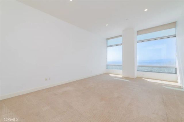900 W Olympic 43D, Los Angeles, CA 90015
