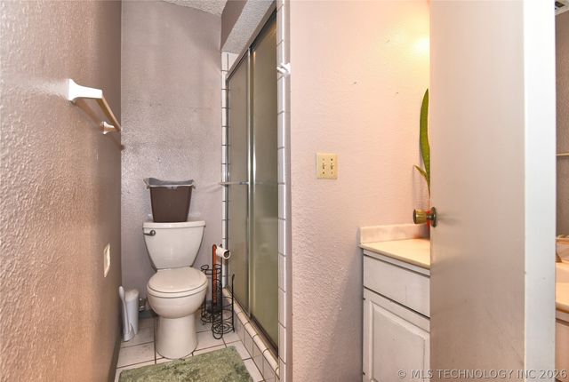 2202 E 55th Court 2202, Tulsa, OK 74105