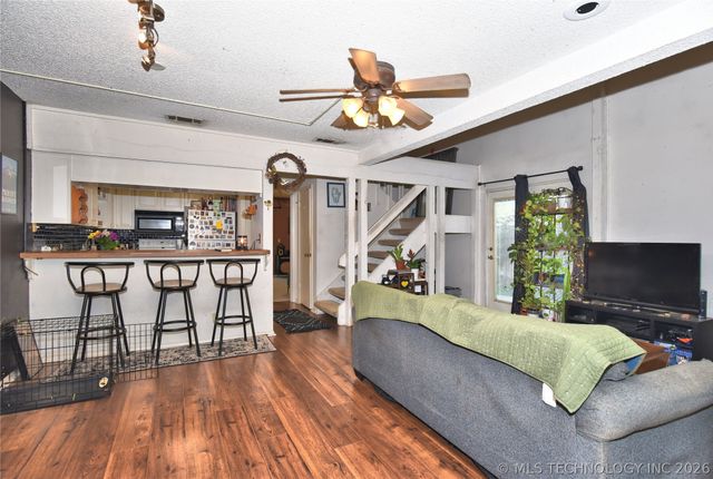 2202 E 55th Court 2202, Tulsa, OK 74105